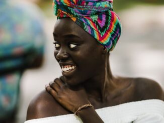 Une femme nigériane est une réussite en matière d'immigration au Canada